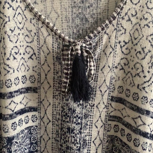 Francesca’s M Tank Top - Picture 3 of 4